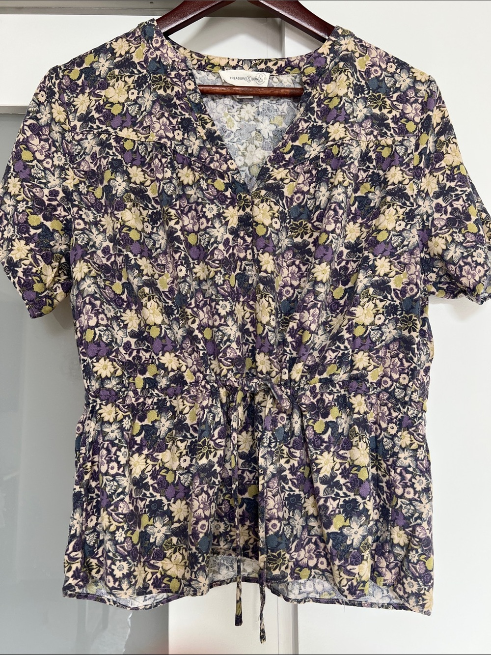 Treasure & Bond Floral V-Neck Drawstring Peplum Top - Purple & Cream